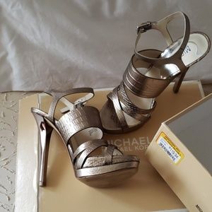 Michael Kors platform